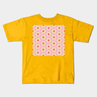 Kaleidoscopic shapes with 1960s flowers, in pastel pink and yellow Kids T-Shirt